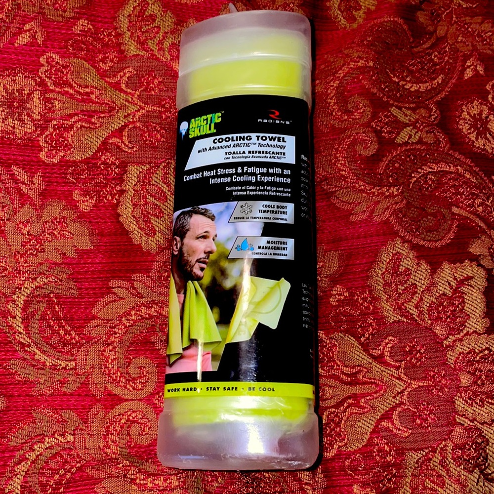 Radians Arctic Skull Cooling Towel